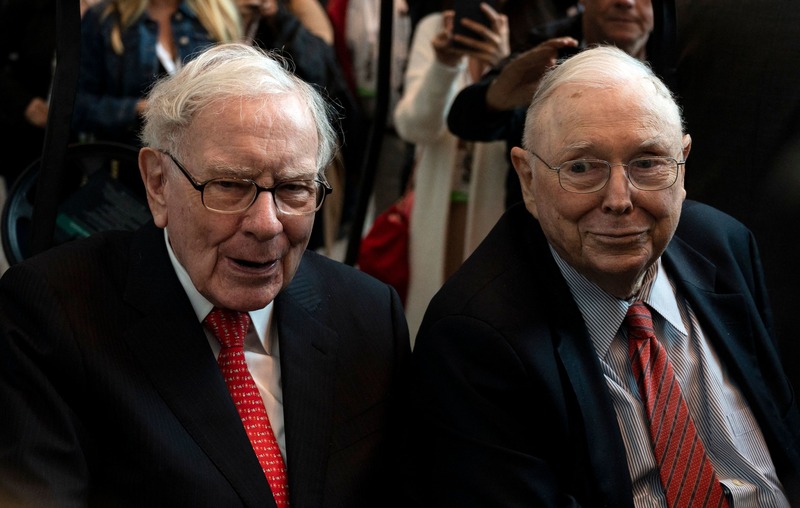 Cuộc gặp gỡ giữa Charlie Munger và Warren Buffett