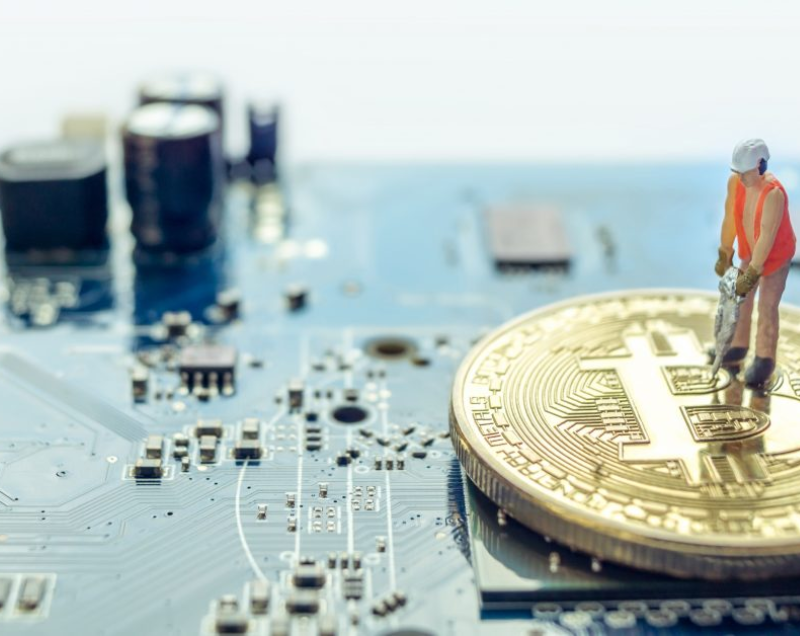 đầu tư vào máy tính đào Bitcoin